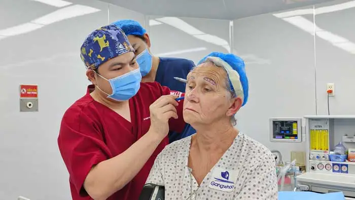 About the Author – Dr. Phung Manh Cuong