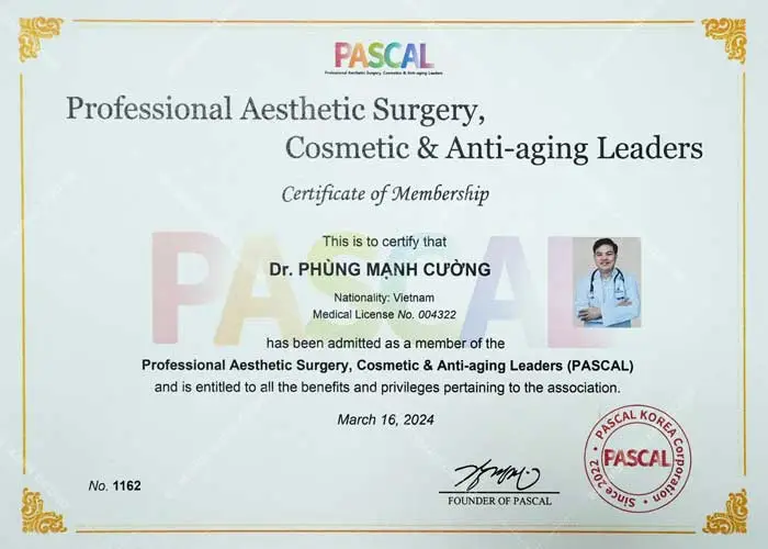 bằng cấp bác sĩ Phùng Mạnh Cường