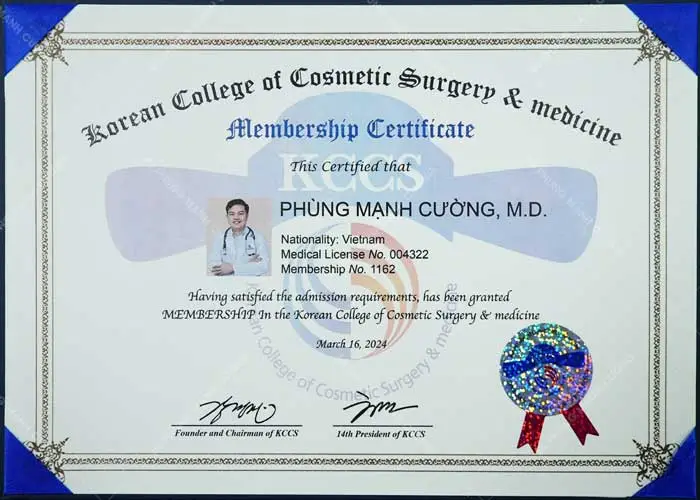 bằng cấp bác sĩ Phùng Mạnh Cường